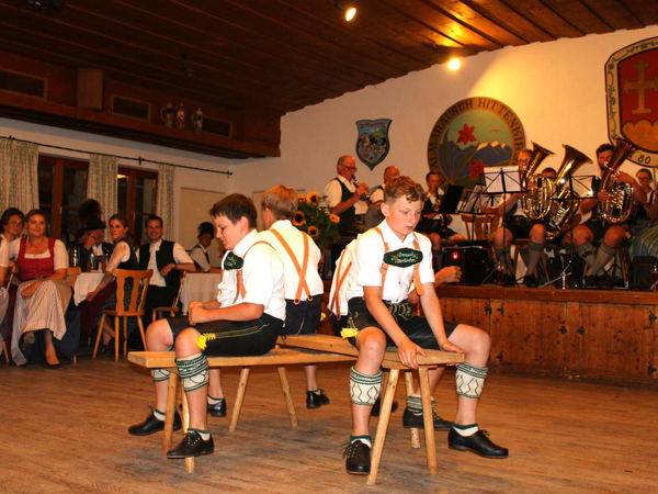 Buam beim Plattln