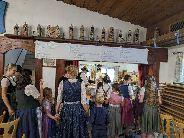 Dirndlkranzl im Trachtenheim