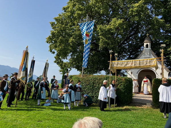 Prozession an der Aussichtskapelle
