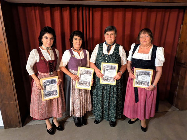 Ehrung der Röckefrauen